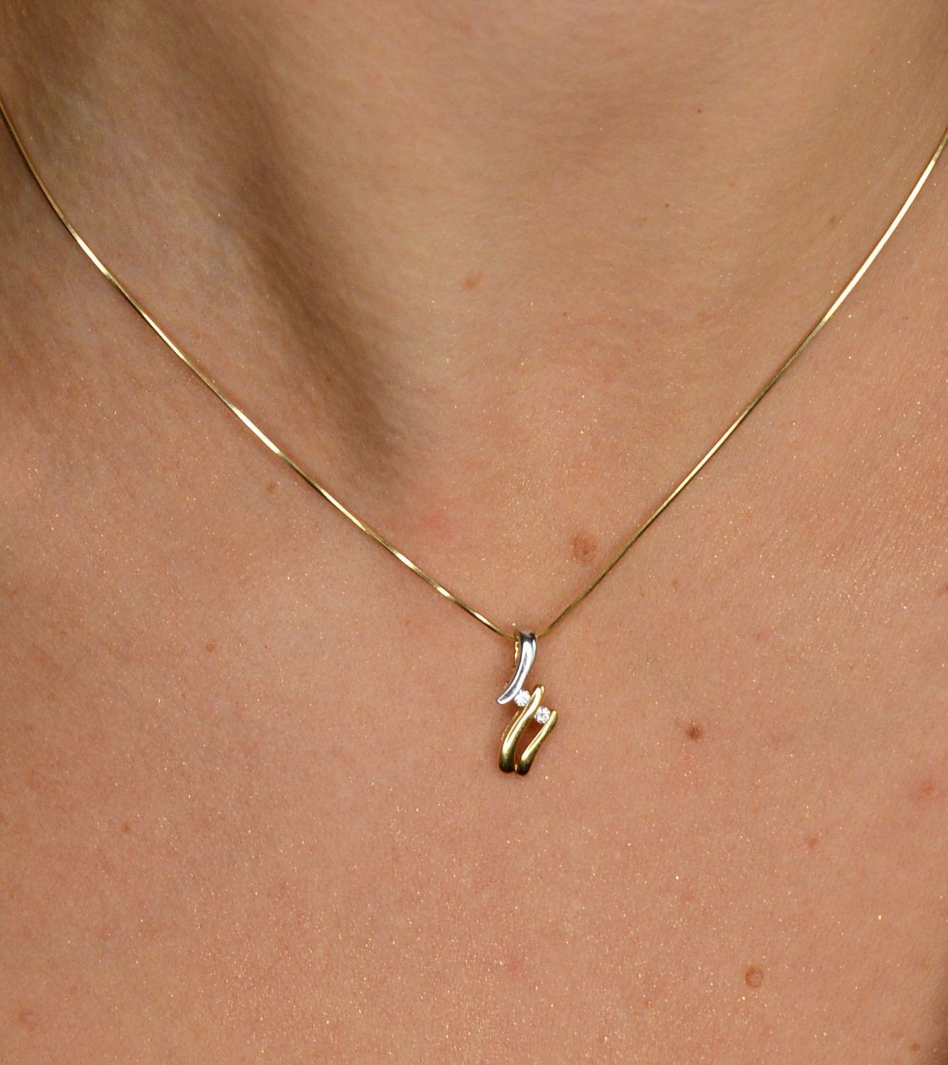 Zawieszka złota DIAMENT białe złoto, diamenty 0660027173 HSI.jpg